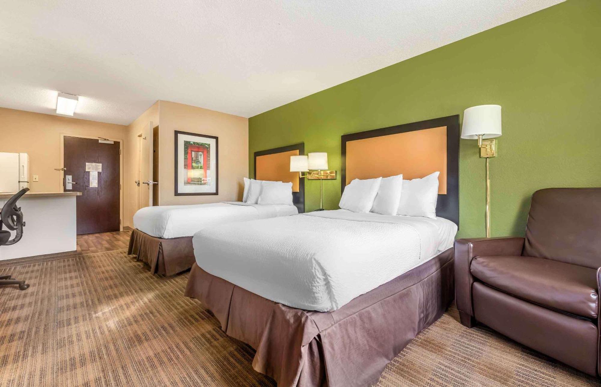 เอ็กซ์เทนด์ สเตย์ อเมริกา มินนิอาโปลิส เมเปิล โกรฟ Hotel เมเปิลโกรฟ ภายนอก รูปภาพ